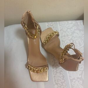 Shoes: heels and flat